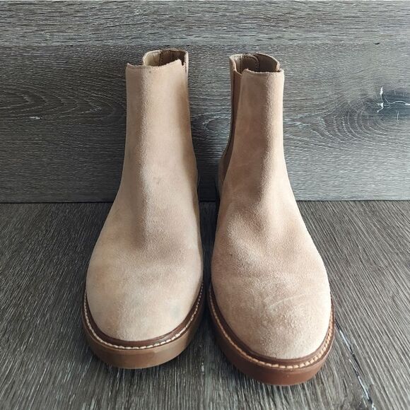 Vince Camuto Kelivena Suede Chelsea Boots in Tortilla Size 7 - Picture 2 of 8